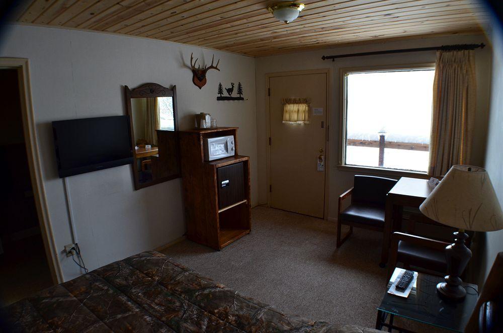 Curriers Lakeview Lodge 라이스 레이크 외부 사진
