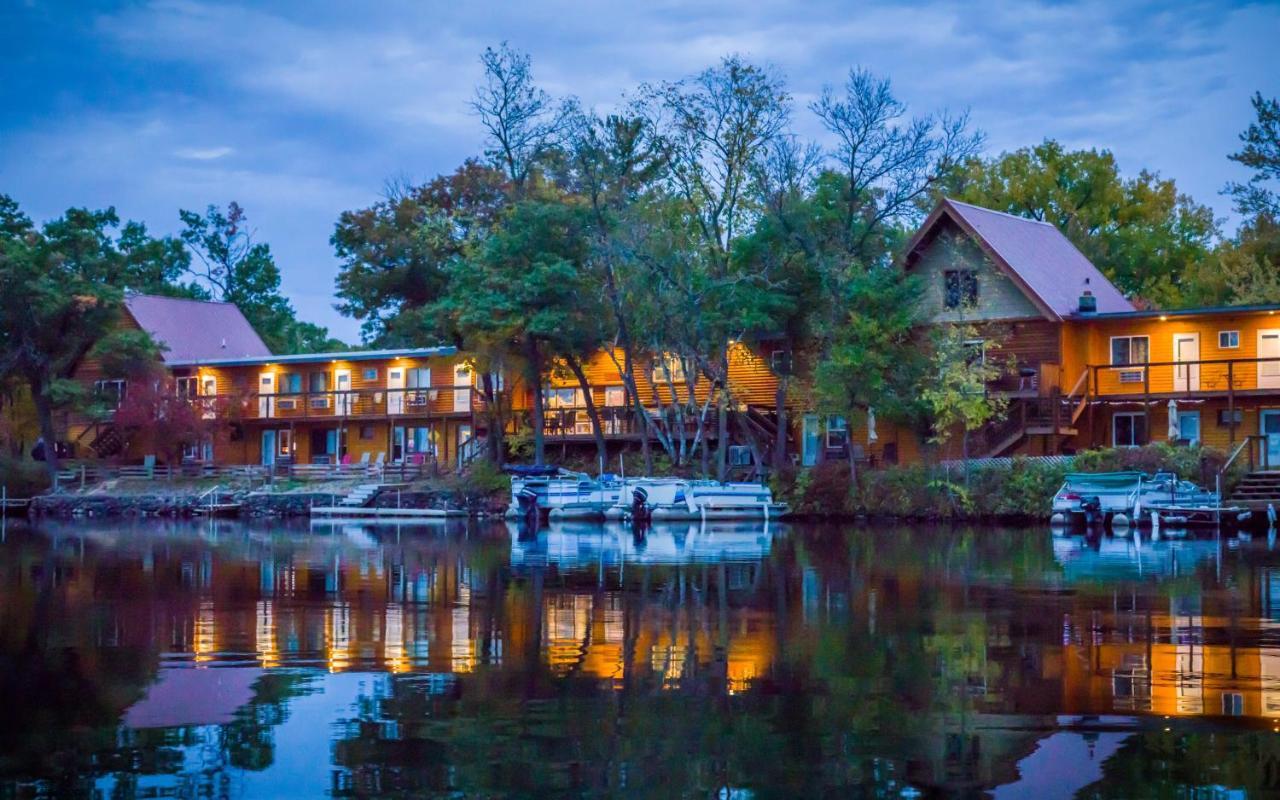 Curriers Lakeview Lodge 라이스 레이크 외부 사진